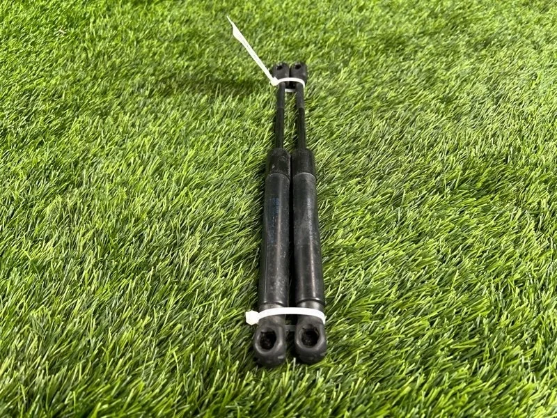 Амортизатор багажника Audi A4 2004 4B5827552G B6 AMB 1.8T, задний