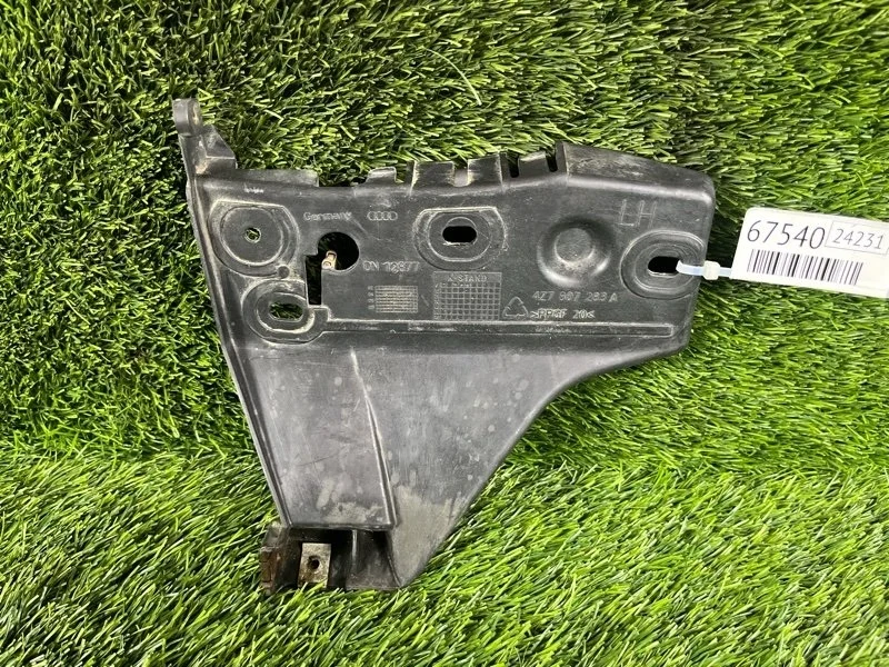 Направляющая переднего бампера Audi A6 Allroad 2005 C5