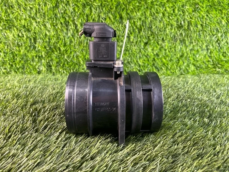 Расходомер Volkswagen Passat 2008 06J906461B B6 VARIANT CAW 2.0T