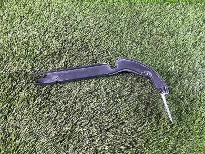 Кронштейн крепления бампера Volkswagen Passat 2010 3C0807178 B6 VARIANT CDA 1.8T, передний правый