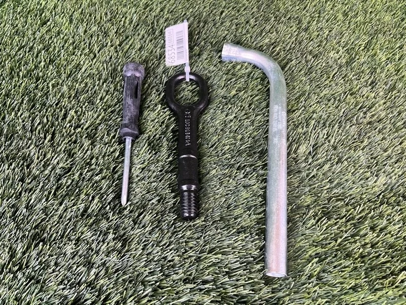 Набор инструментов Volkswagen Passat 2008 4D0012219A B6 VARIANT BWA 2.0T