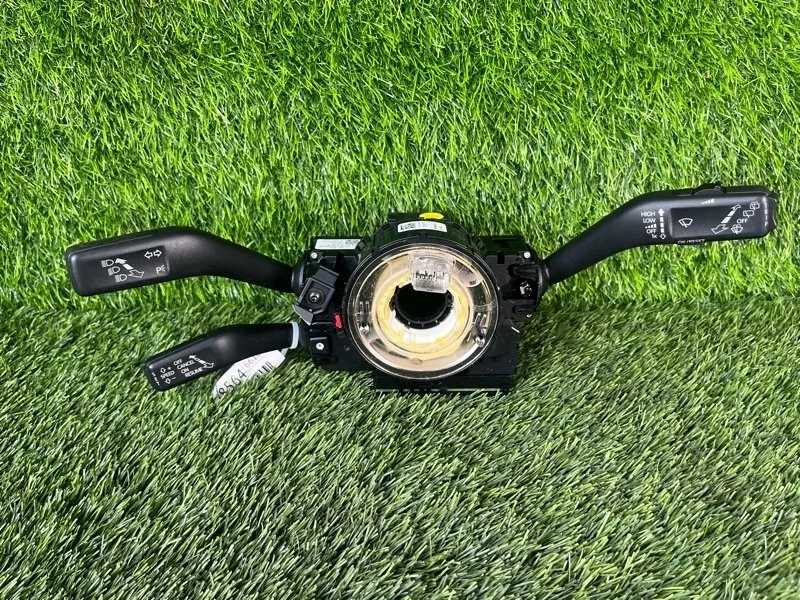 Переключатель подрулевой Volkswagen Passat 2008 3C0959653B B6 VARIANT BWA 2.0T