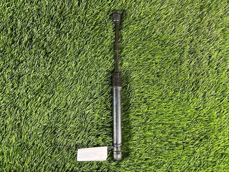 Амортизатор багажника Audi A4 2004 4B5827552G B6 AMB 1.8T, задний