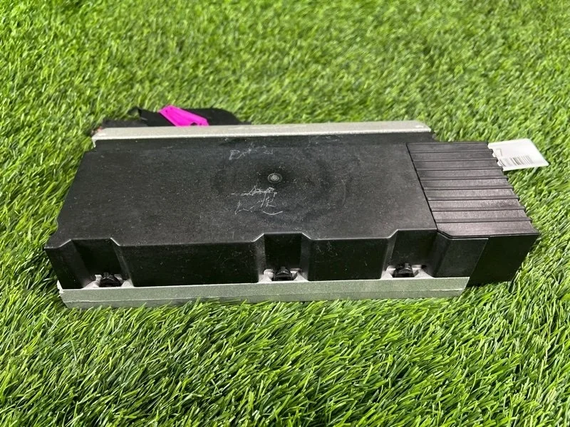 Усилитель звука Audi A6 2010 4F0035223P C6 CAJ 3.0