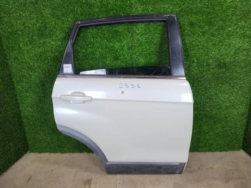 Дверь в сборе Chevrolet Captiva 2012 94543753 C140 LE9, задняя правая