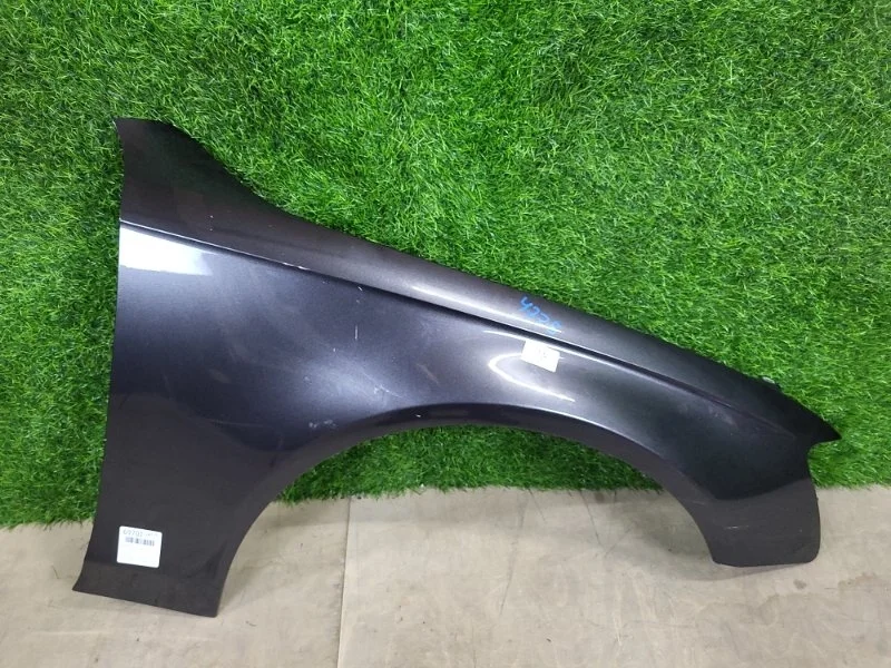 Крыло Audi A4 2008 8K0821105A B8 CALA 3.2, переднее правое