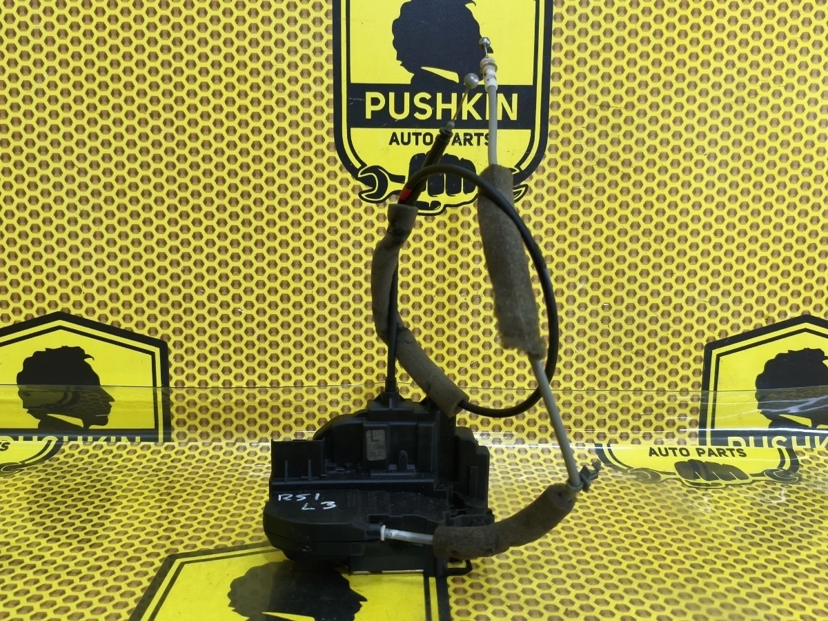 Замок двери Nissan Pathfinder 2011 82501EB300 R51 V9X, задний левый