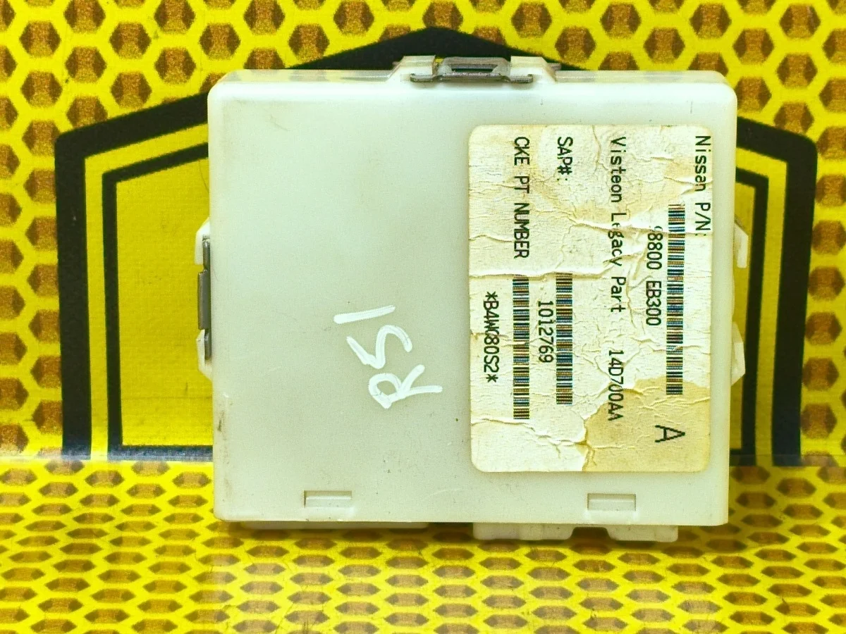 Блок управления Nissan Pathfinder 2011 98800EB300 R51 V9X