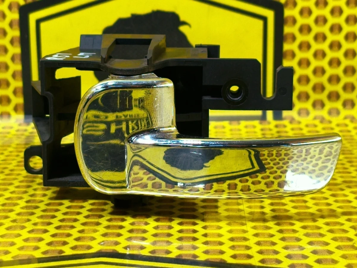 Ручка двери внутренняя Nissan Pathfinder 2011 806714X02B R51 V9X, передняя левая