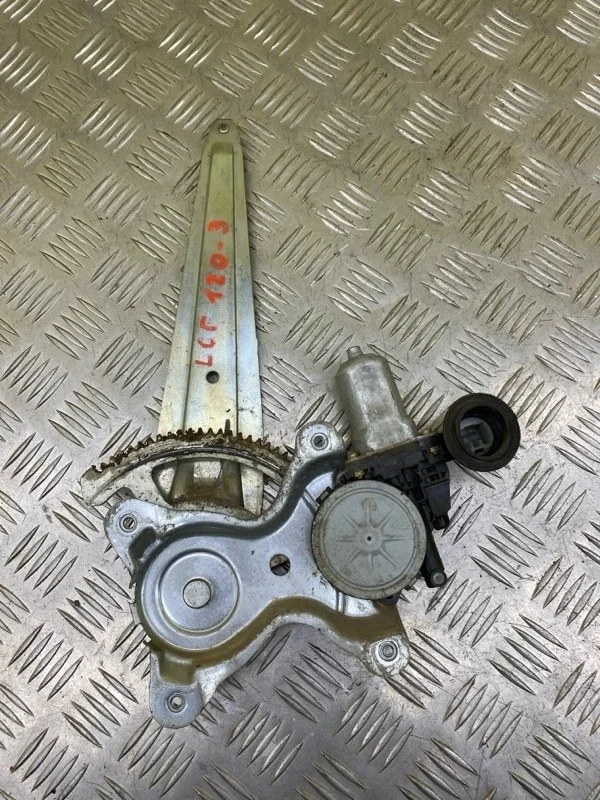 Стеклоподъемник электр. задний левый Toyota Land Cruiser Prado 120 (2002-2009) 2003 6980435080 3.0 D 1KDFTV