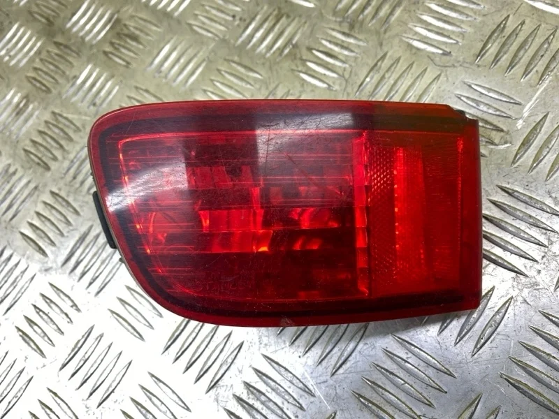 Фонарь задний в бампер Toyota Land Cruiser Prado 120 (2002-2009) 2003 8159060141 3.0 D 1KDFTV