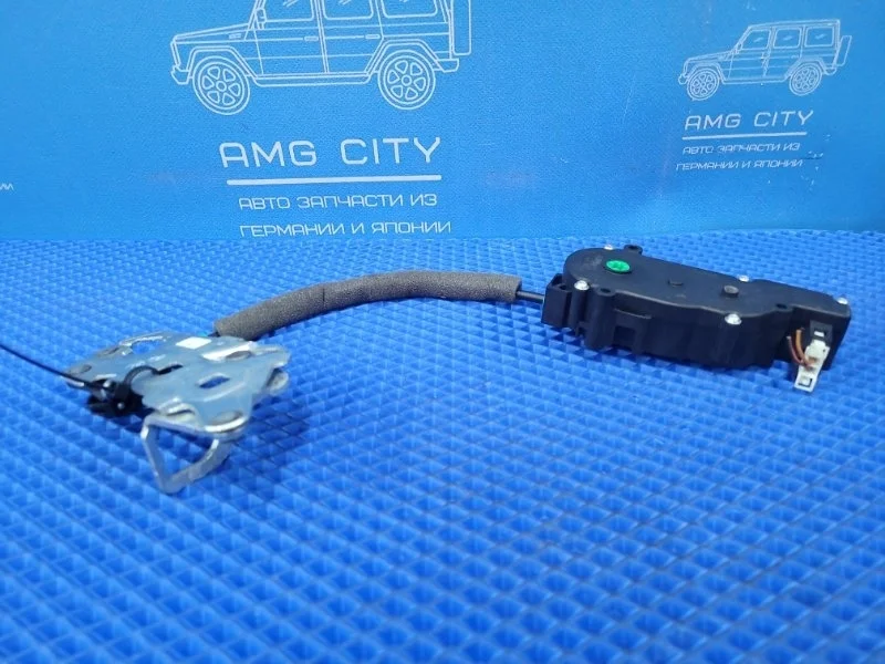Активатор замка багажника Mercedes-Benz C-Class 2012 A2047500060 W204 М274910