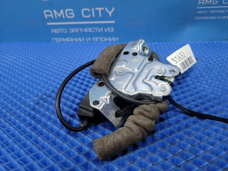 Замок багажника Mercedes-Benz C-Class 2012 A2047500185 W204 М274910