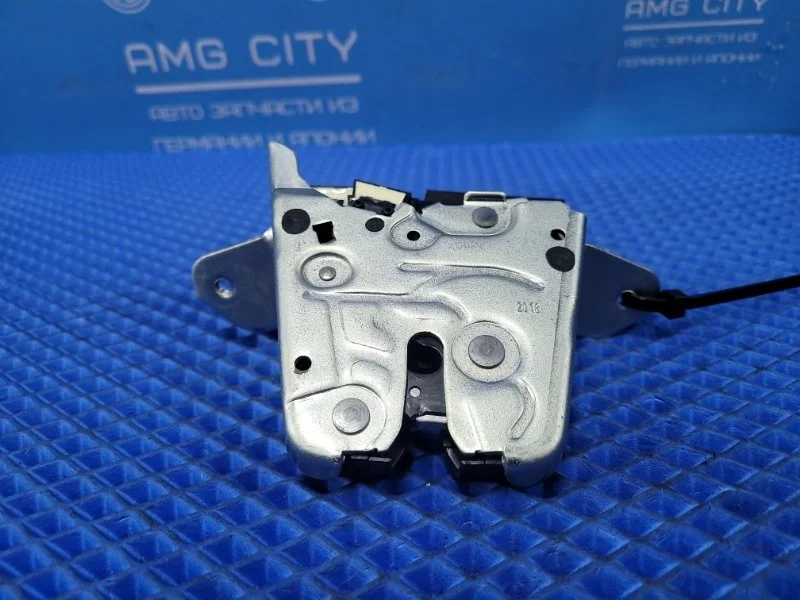 Замок багажника Mercedes-Benz C-Class 2012 A2047400535 W204 М274910