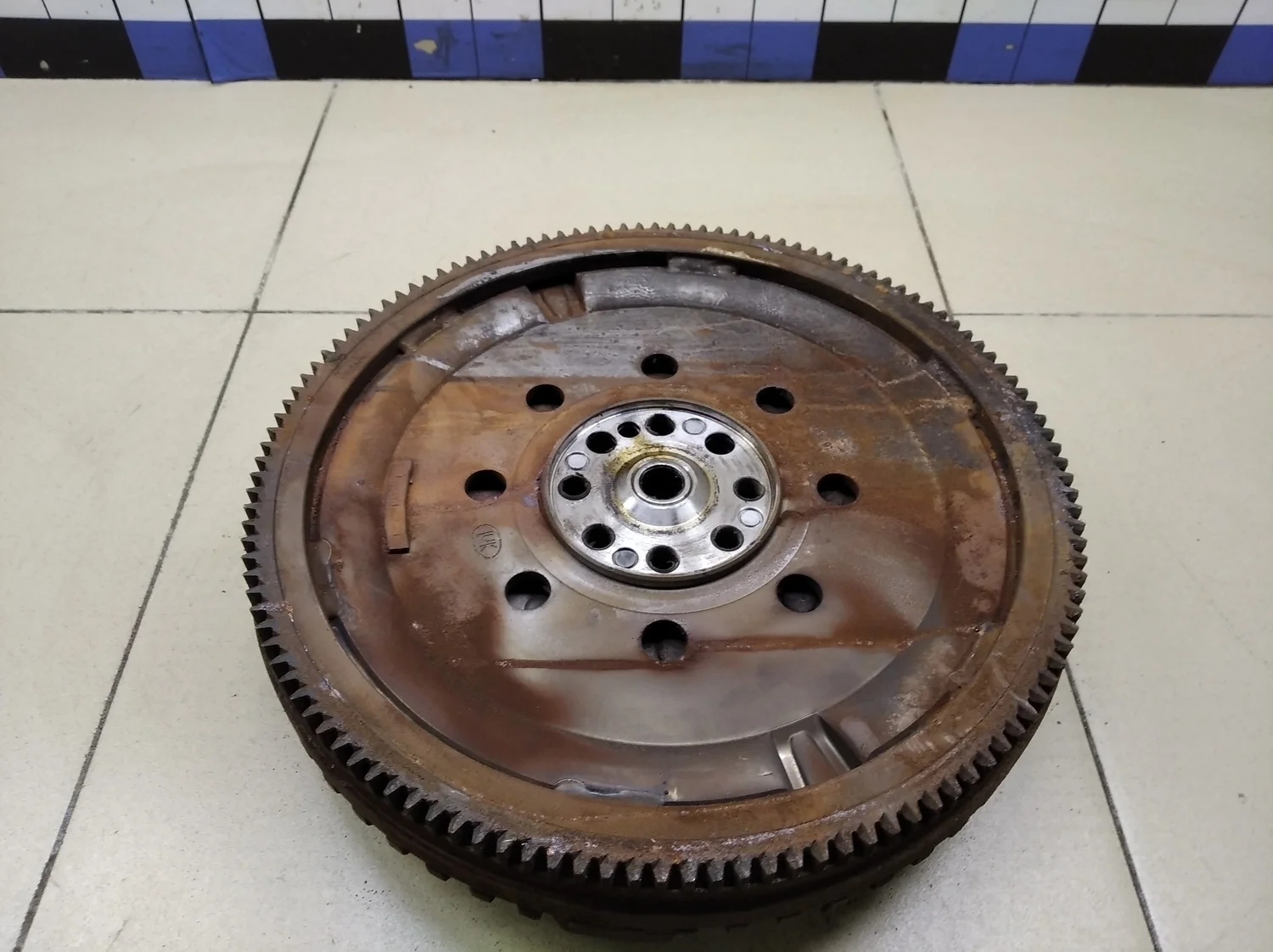 Маховик Sorento 2003-2009