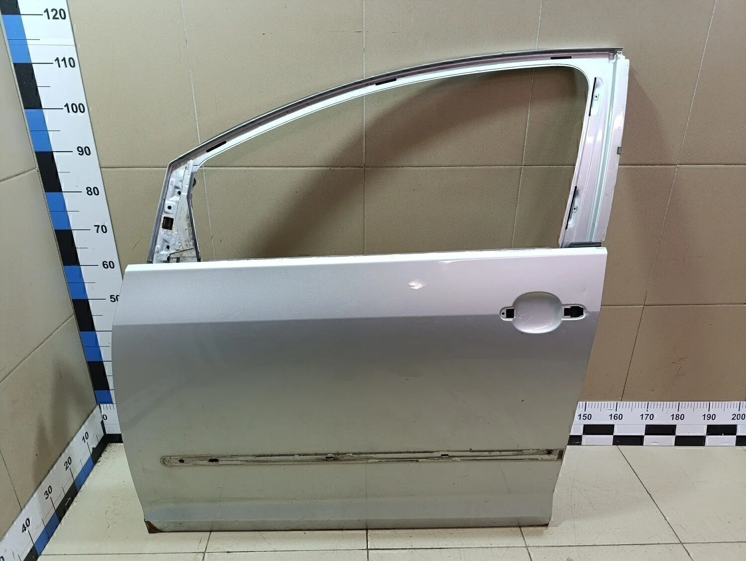 Дверь передняя левая Golf V Plus 2005-2014