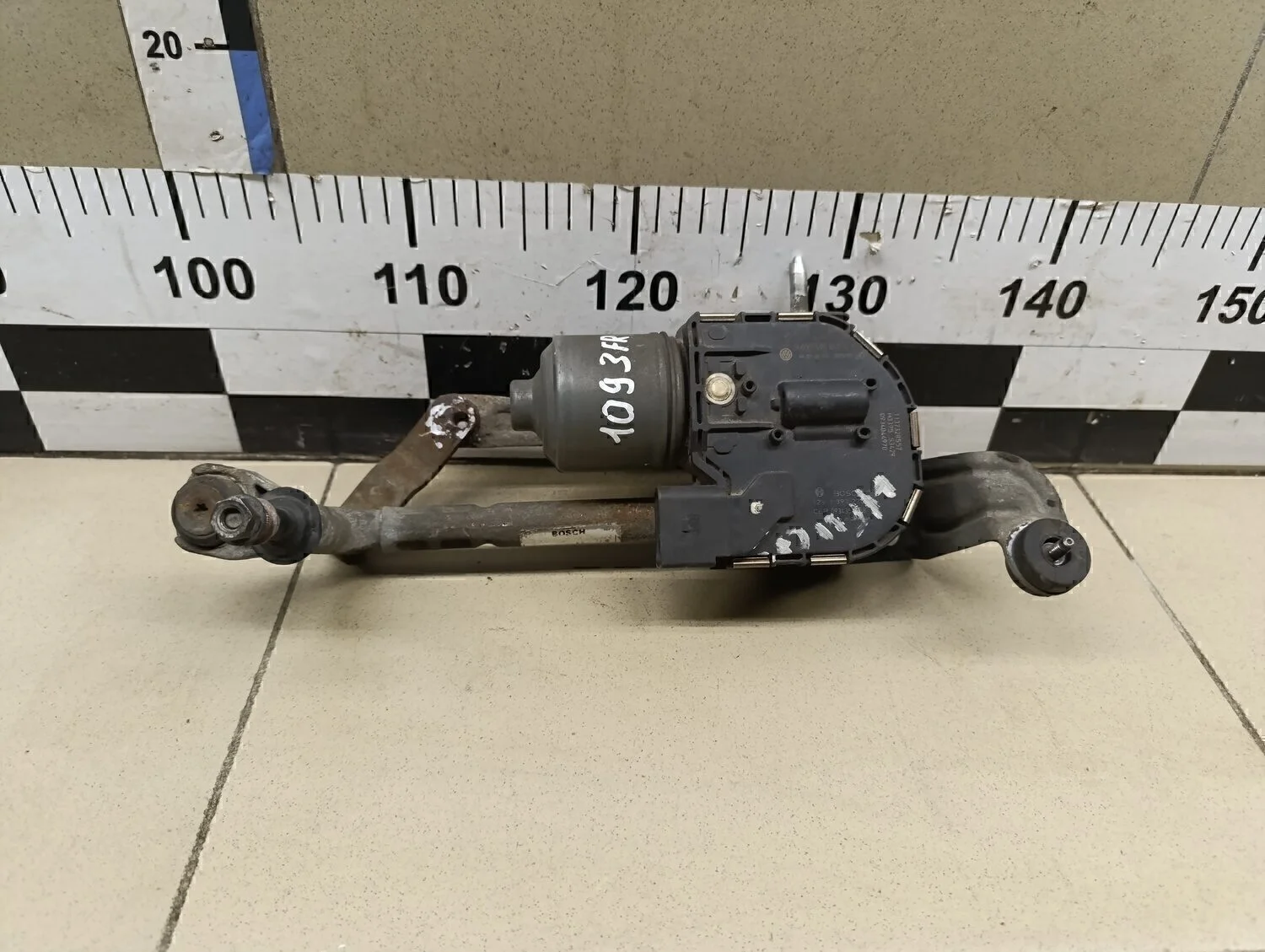 Моторчик стеклоочистителя передний Golf V Plus 2005-2014