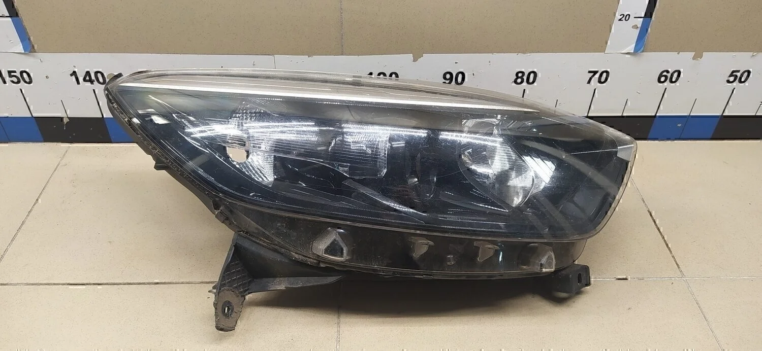 Фара правая Kaptur 2016>