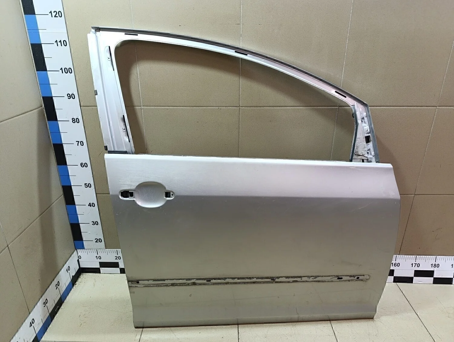 Дверь передняя правая Golf V Plus 2005-2014