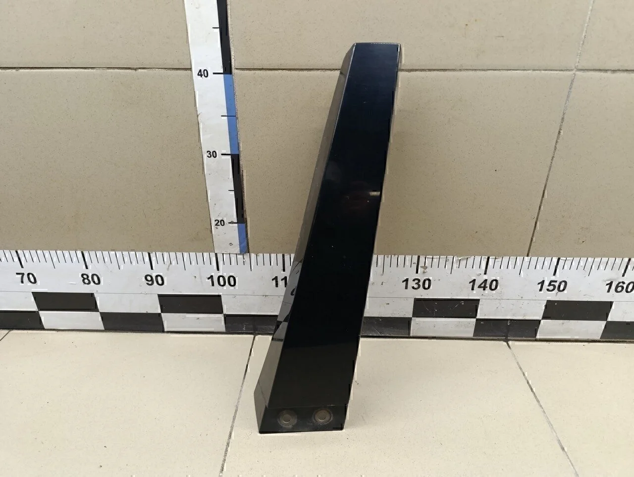 Накладка стойки Jetta 2011>