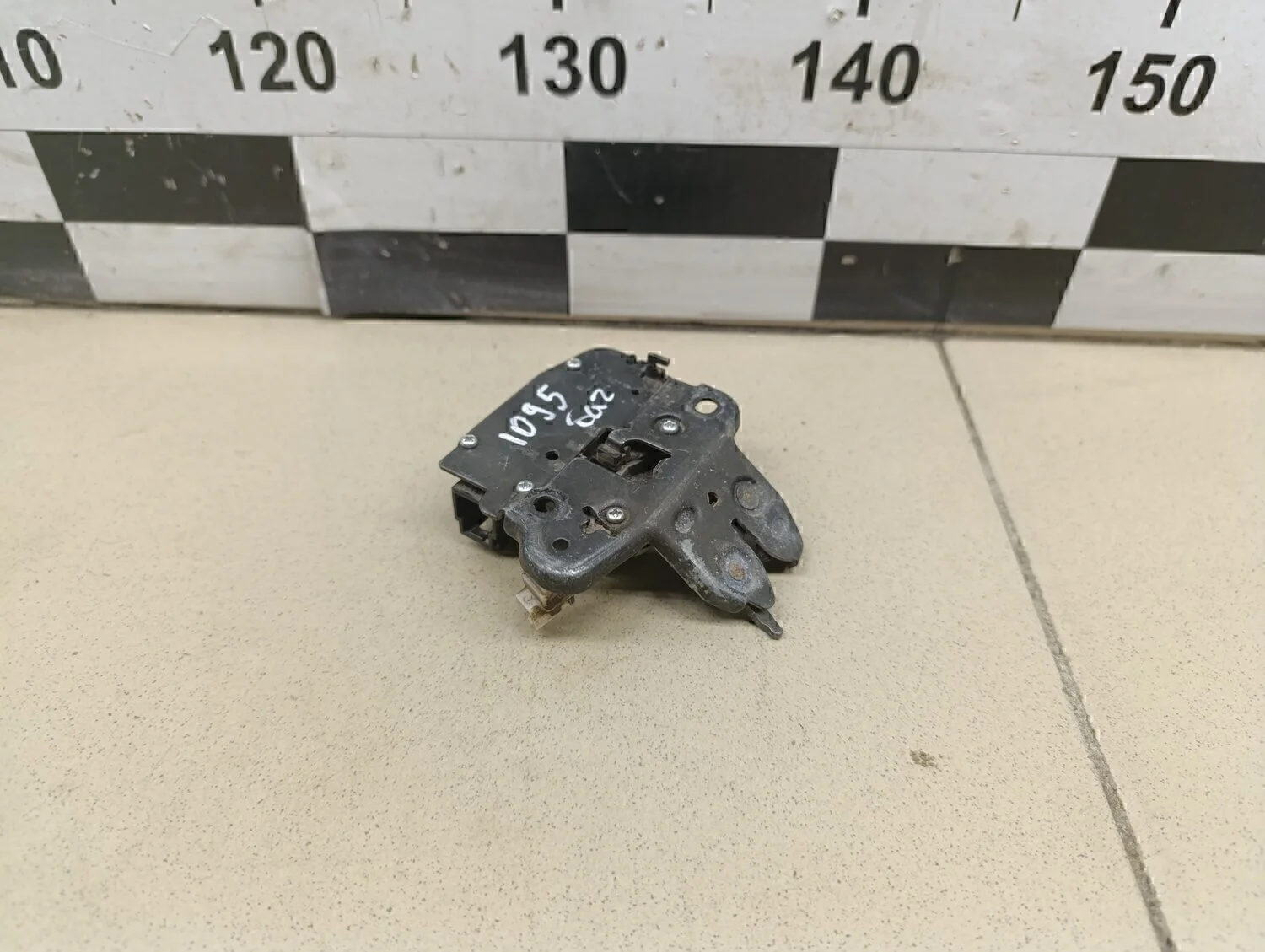 Замок багажника Almera Classic (B10) 2006-2013