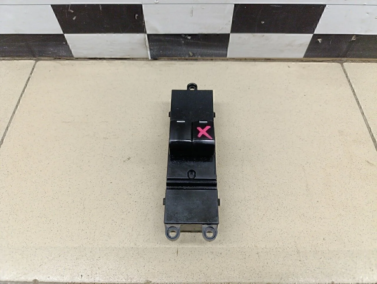 Блок управления стеклоподъемниками Almera Classic (B10) 2006-2013