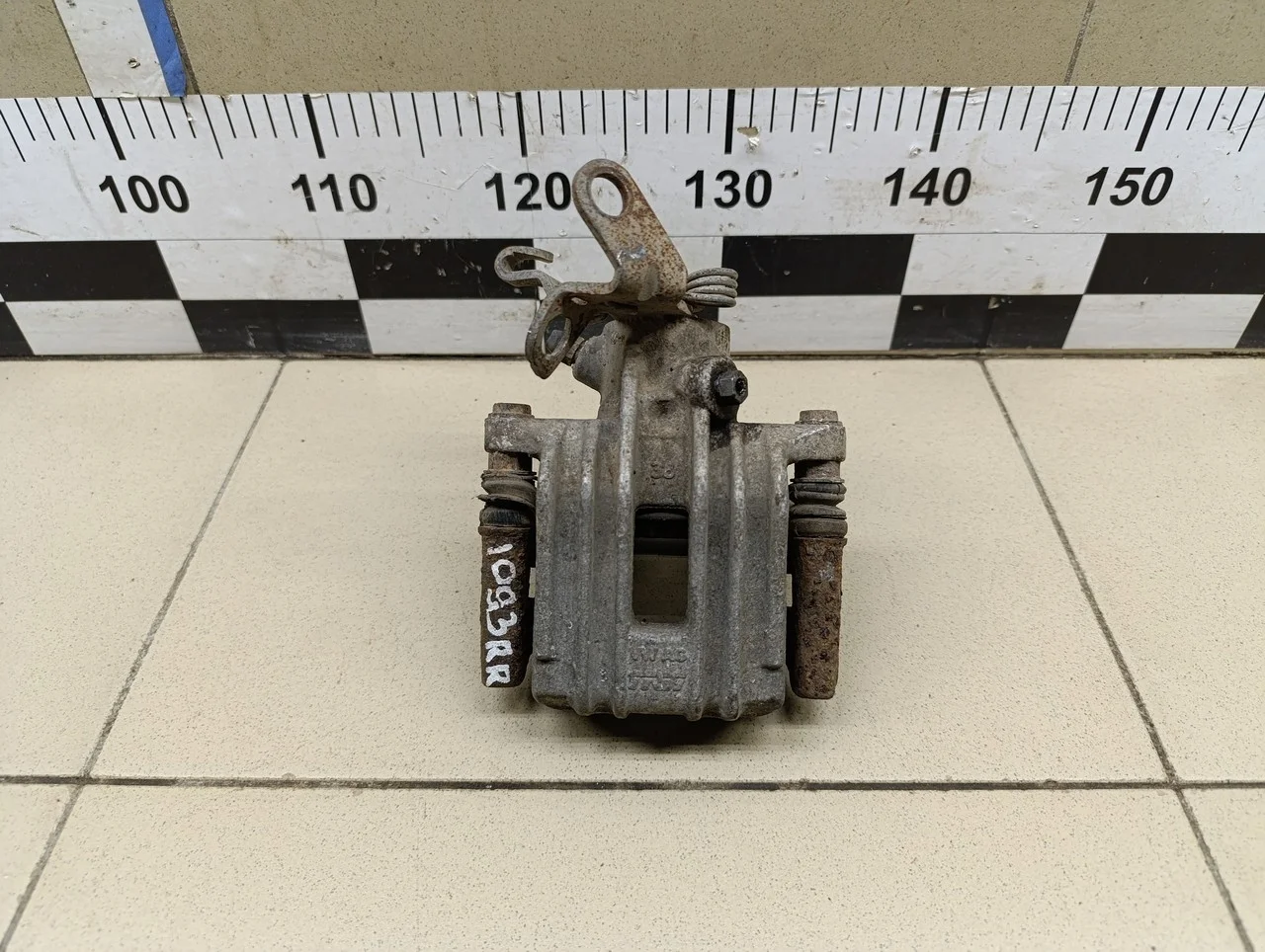 Суппорт задний правый Yeti 2009>