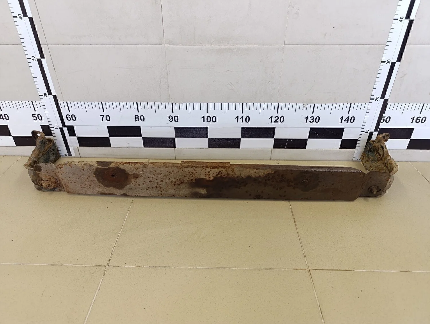 Балка подрадиаторная Focus I 1998-2004