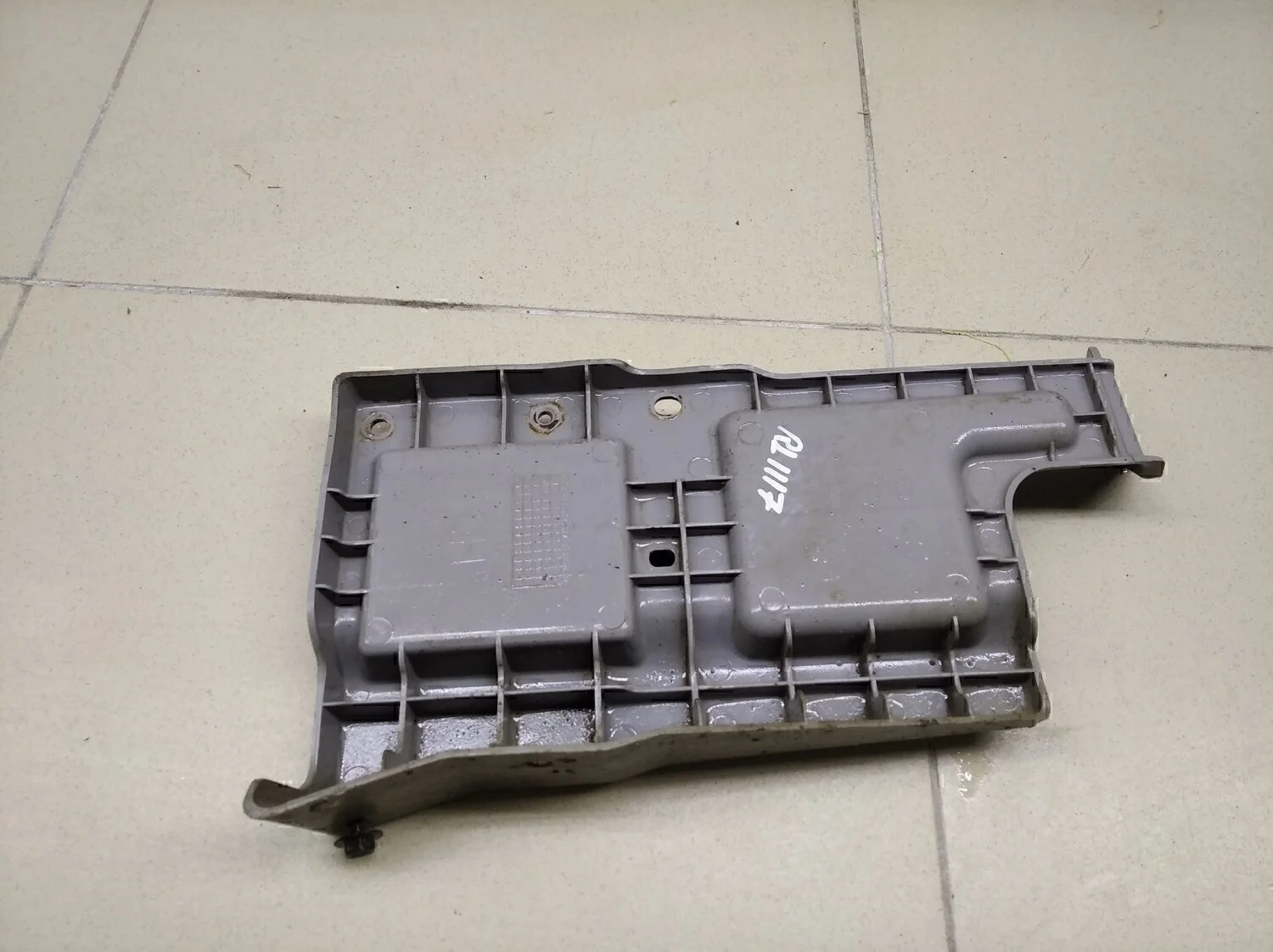 Кронштейн заднего бампера левый Sorento 2003-2009