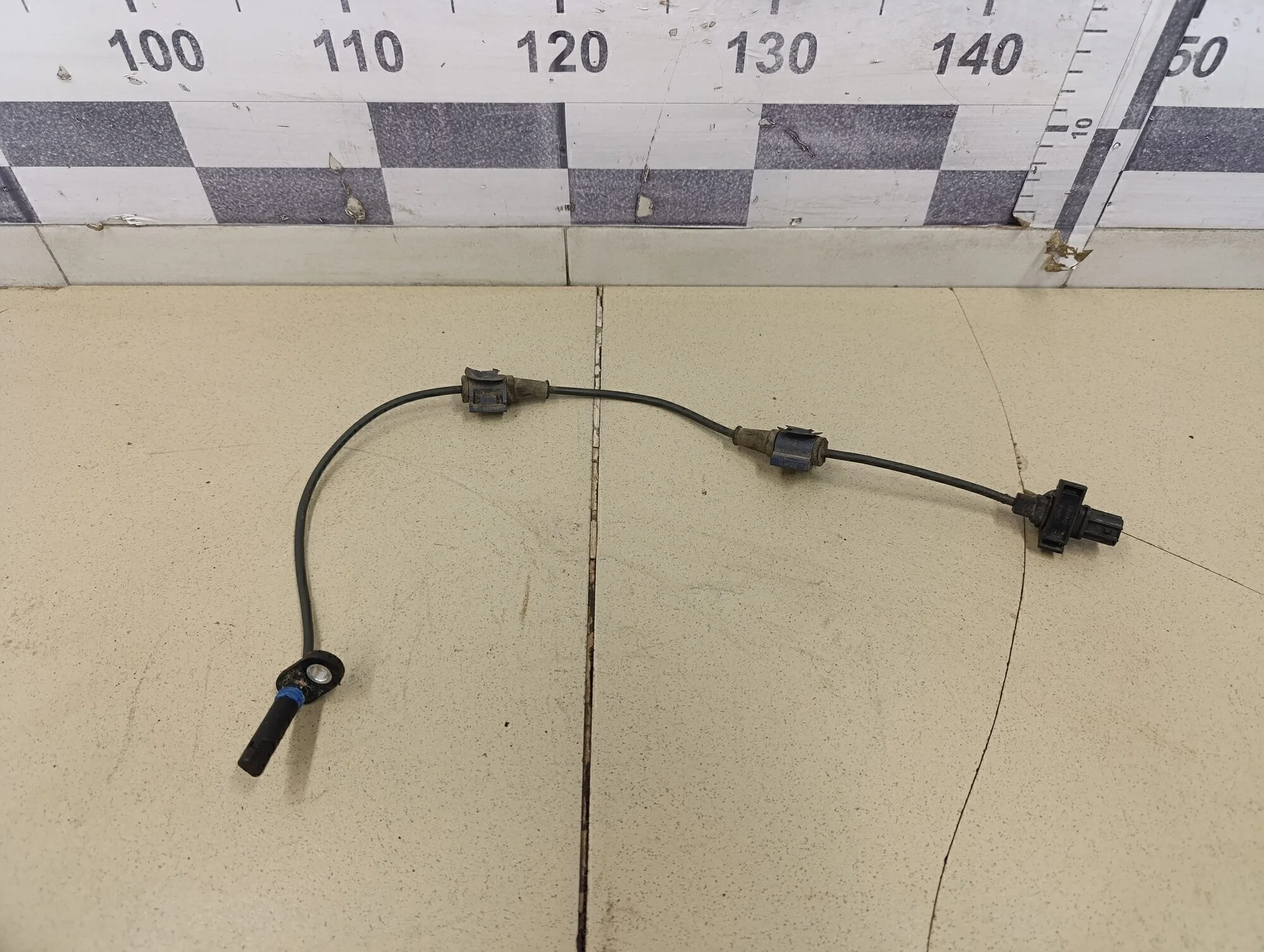 Датчик ABS задний левый CR-V 2007-2012