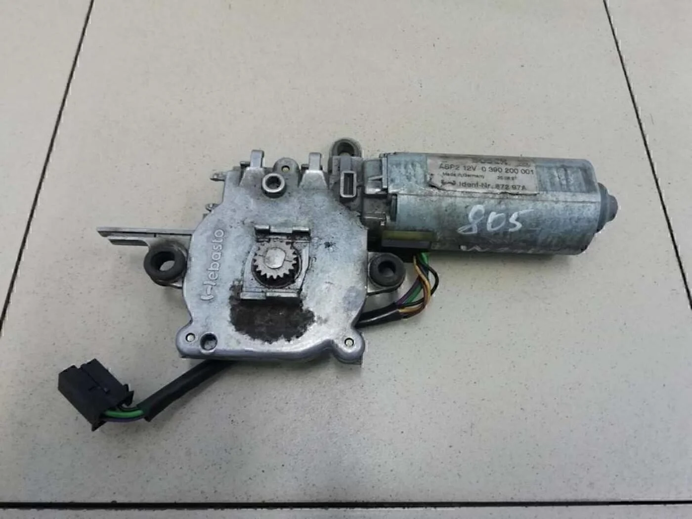 Моторчик люка W210 E-Klasse 1995-2000