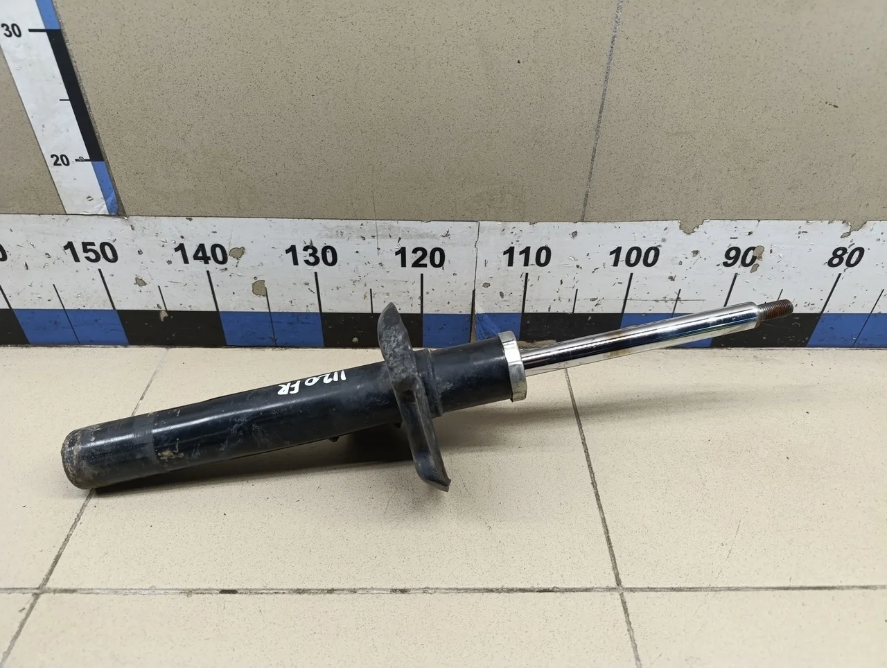 Амортизатор передний Yeti 2009>