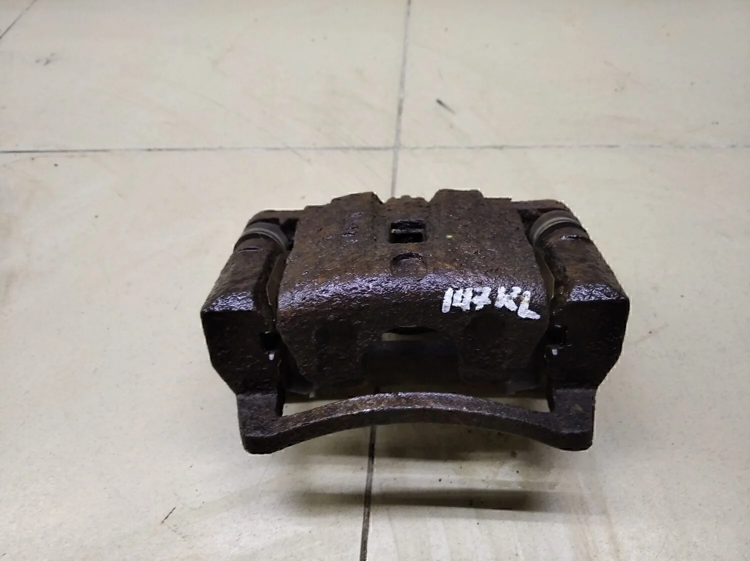 Суппорт задний левый Sorento 2003-2009