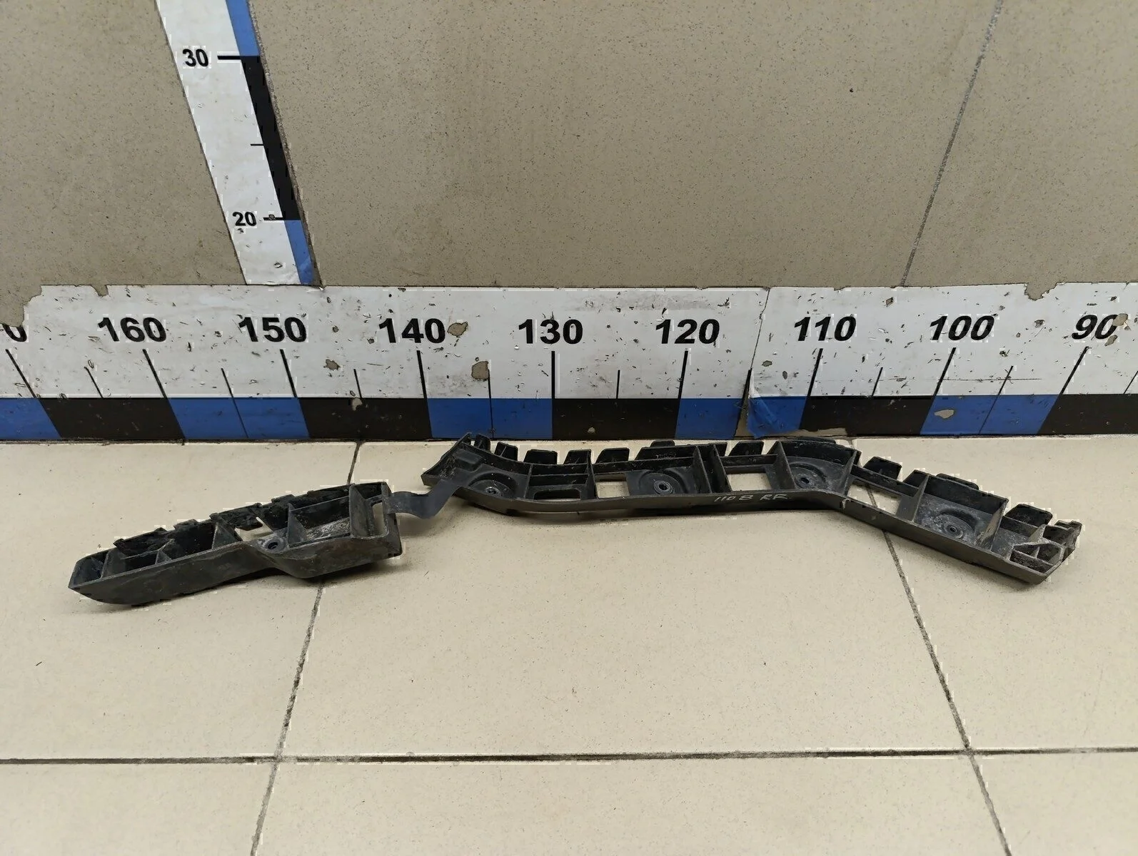 Направляющая заднего бампера правая Cobalt 2011-2015