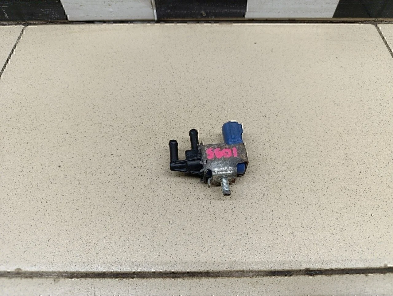 Клапан электромагнитный Almera Classic (B10) 2006-2013