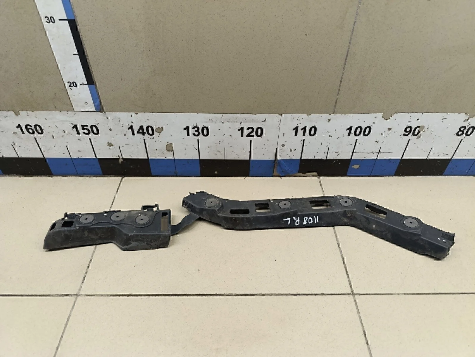 Направляющая заднего бампера левая Cobalt 2011-2015