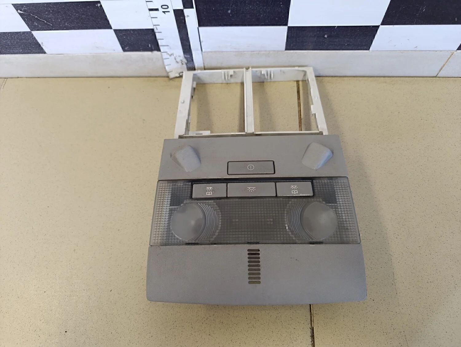 Плафон салонный Astra H / Family 2004-2015