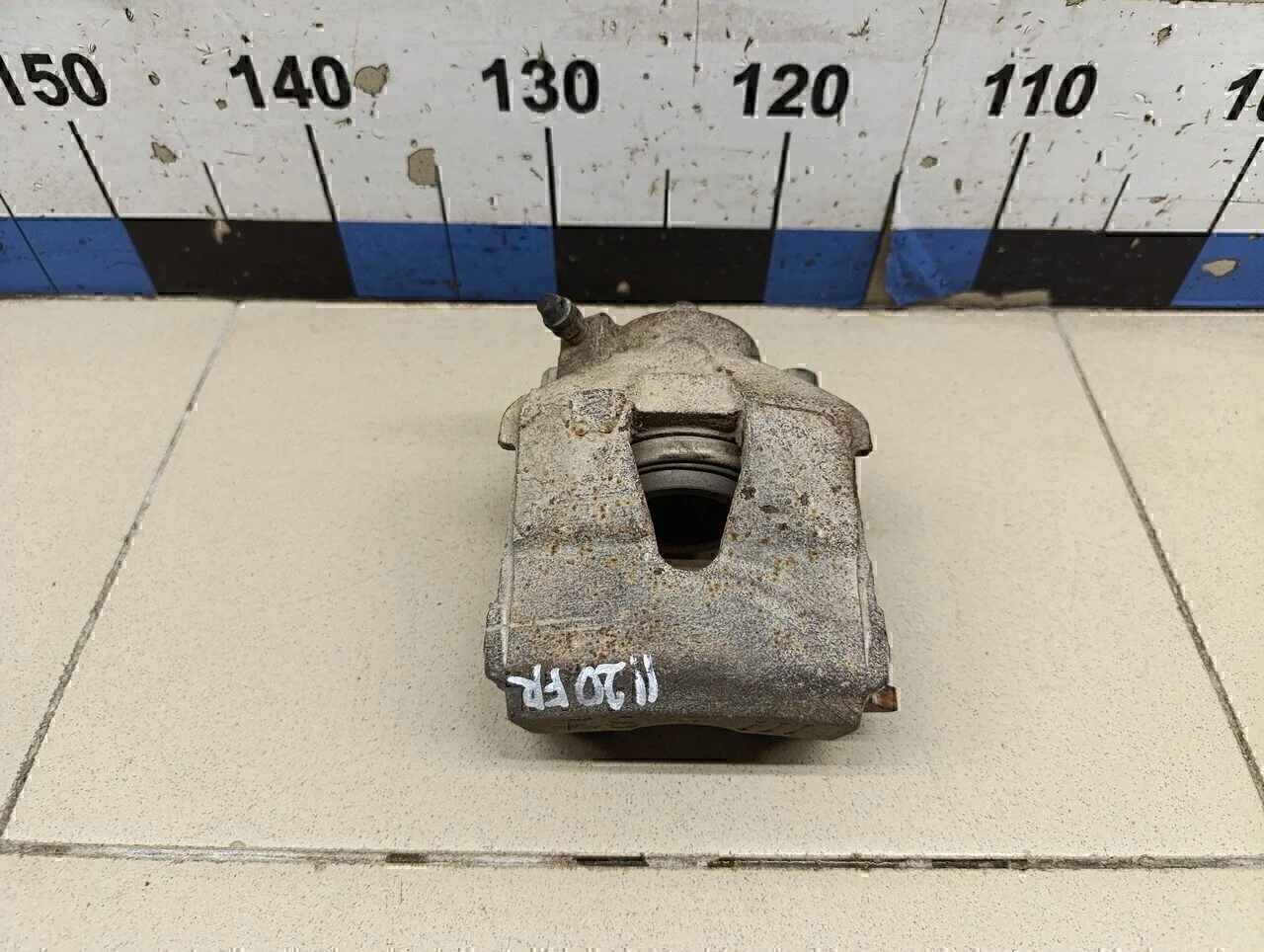 Суппорт передний правый A3 (8L1) 1996-2003