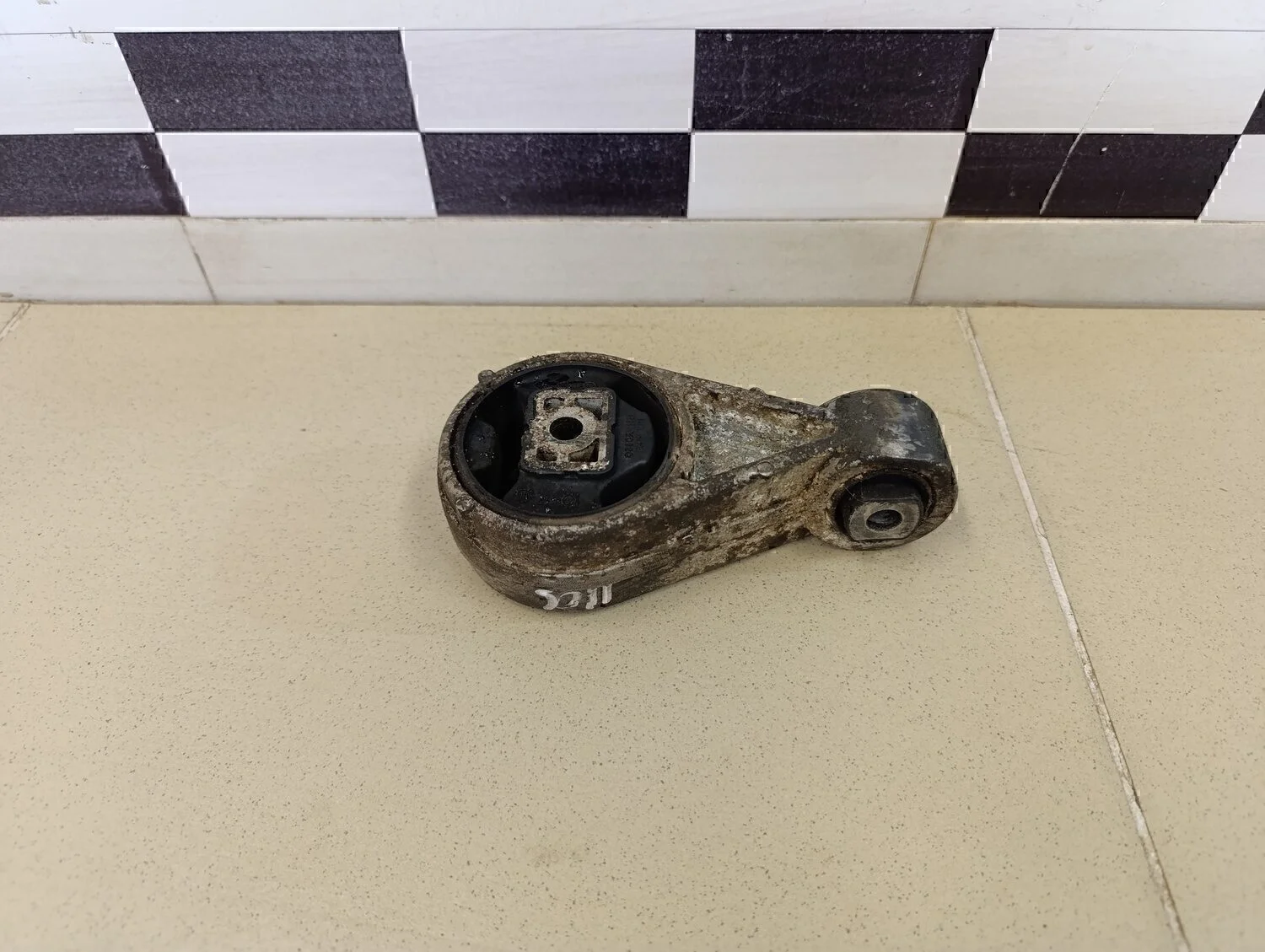 Опора двигателя задняя Focus I 1998-2004