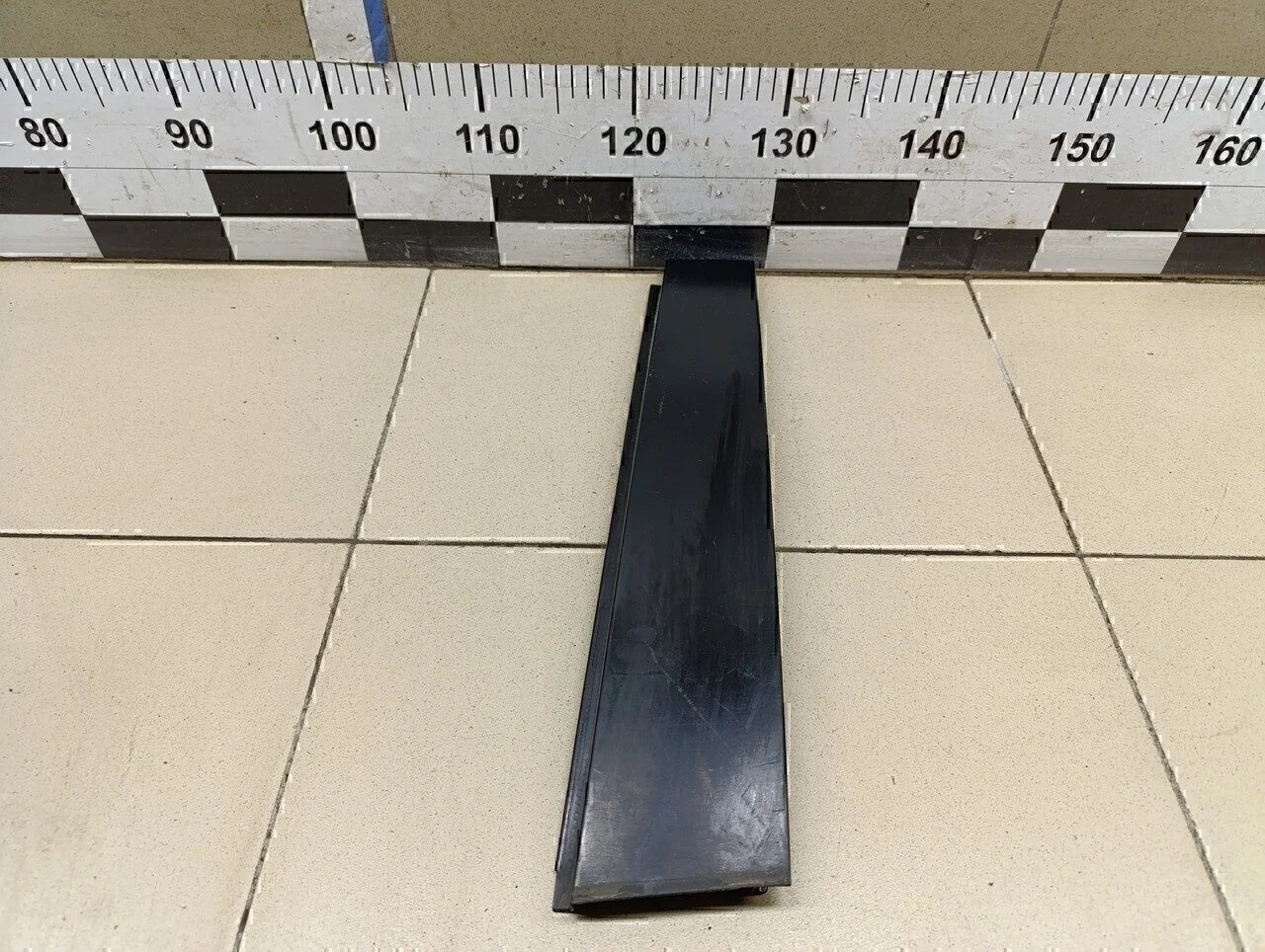 Накладка двери задней левой Golf V Plus 2005-2014