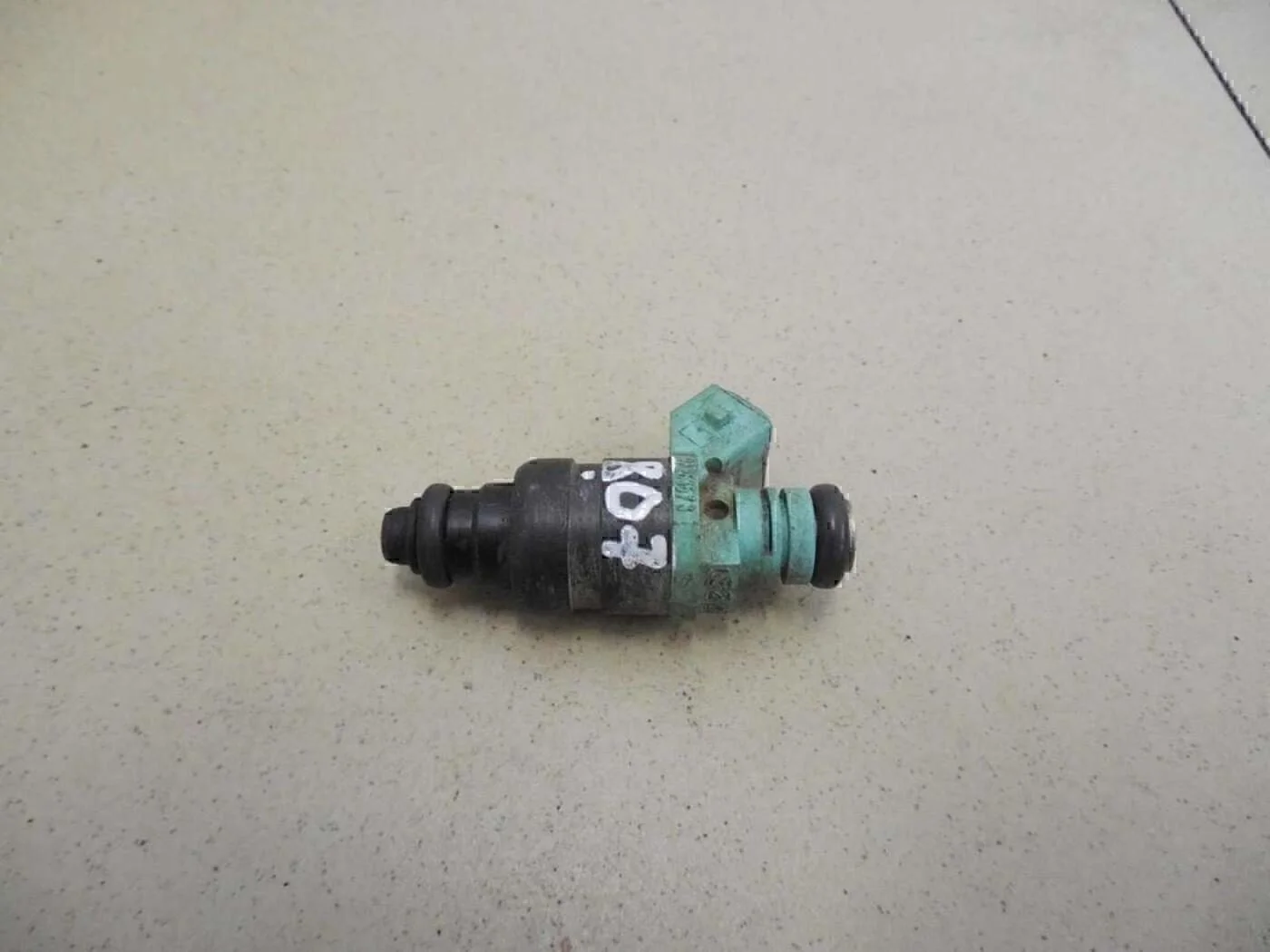 Форсунка инжекторная электрическая Rezzo 2005-2010