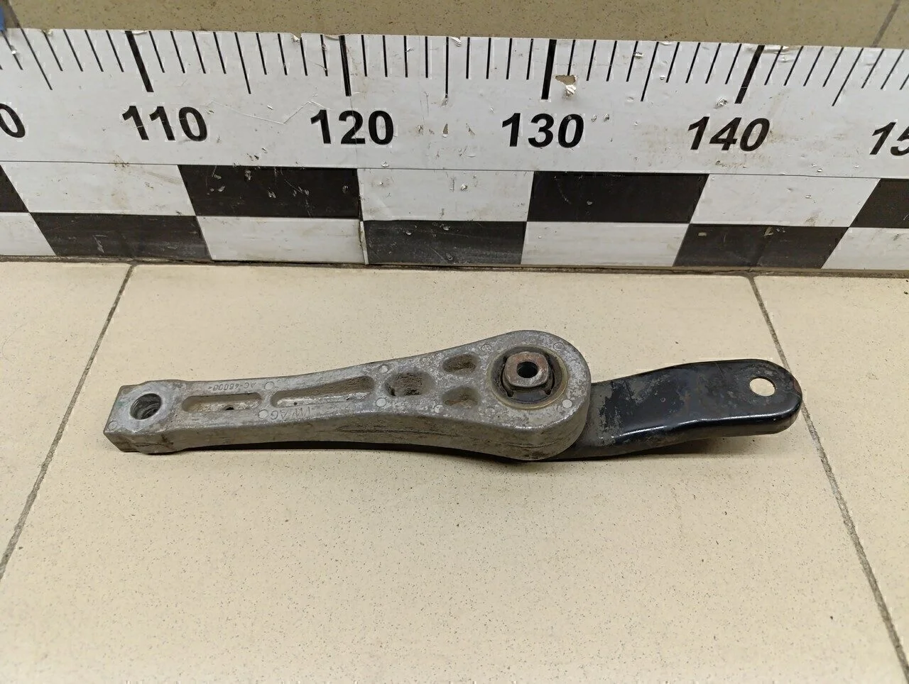 Опора двигателя задняя Yeti 2009>