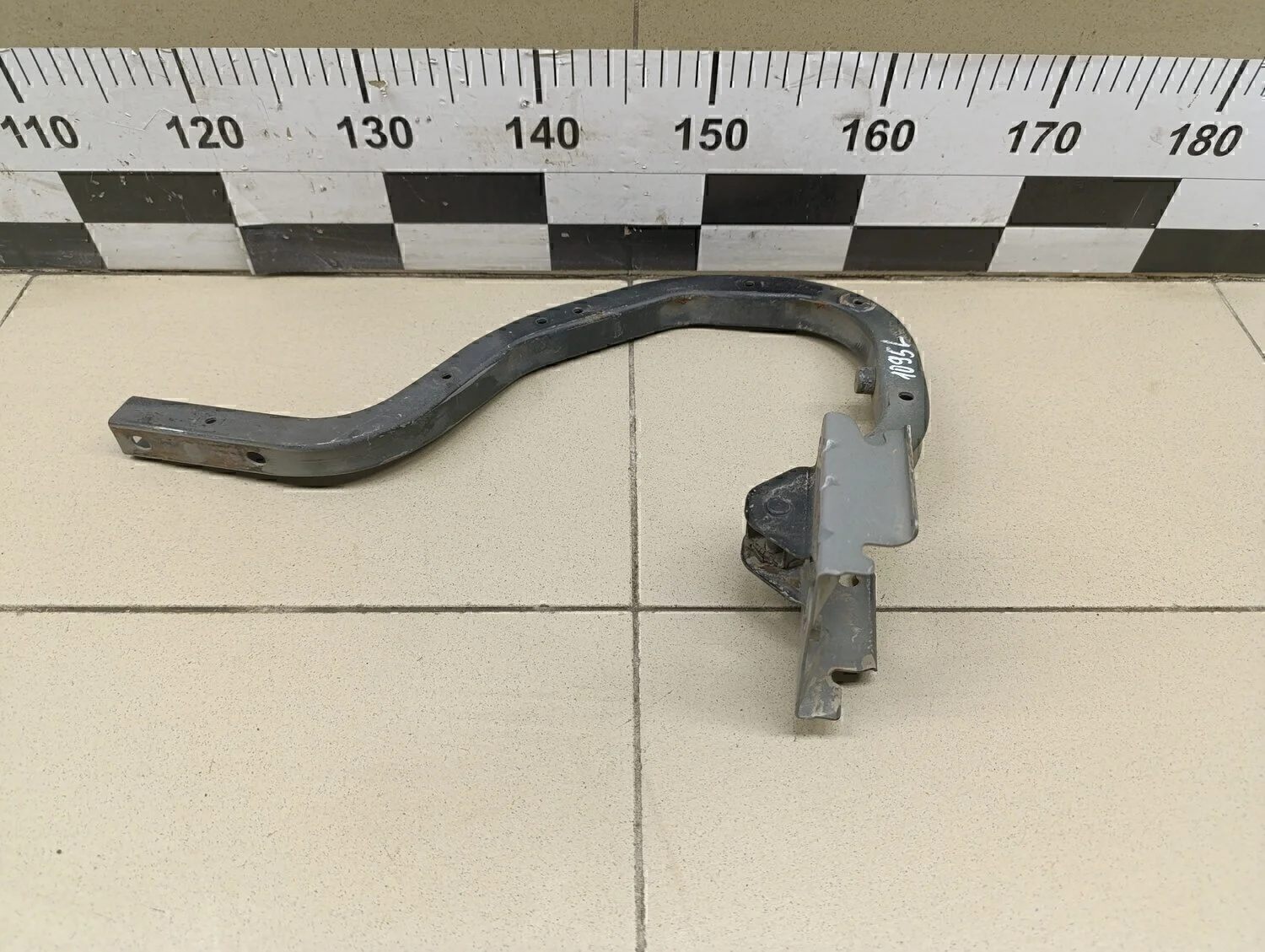 Петля крышки багажника Almera Classic (B10) 2006-2013