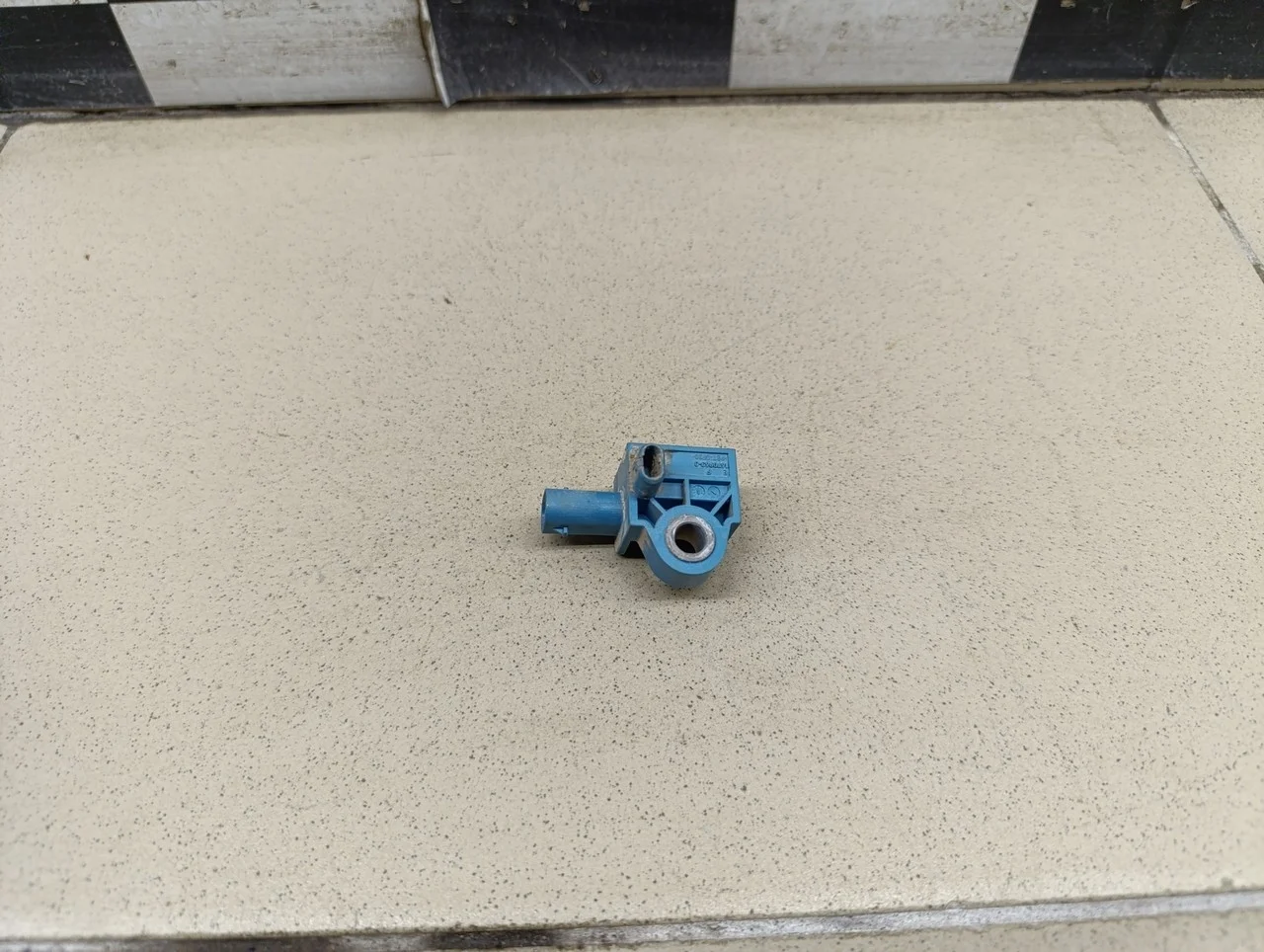 Датчик AIR BAG Yeti 2009>