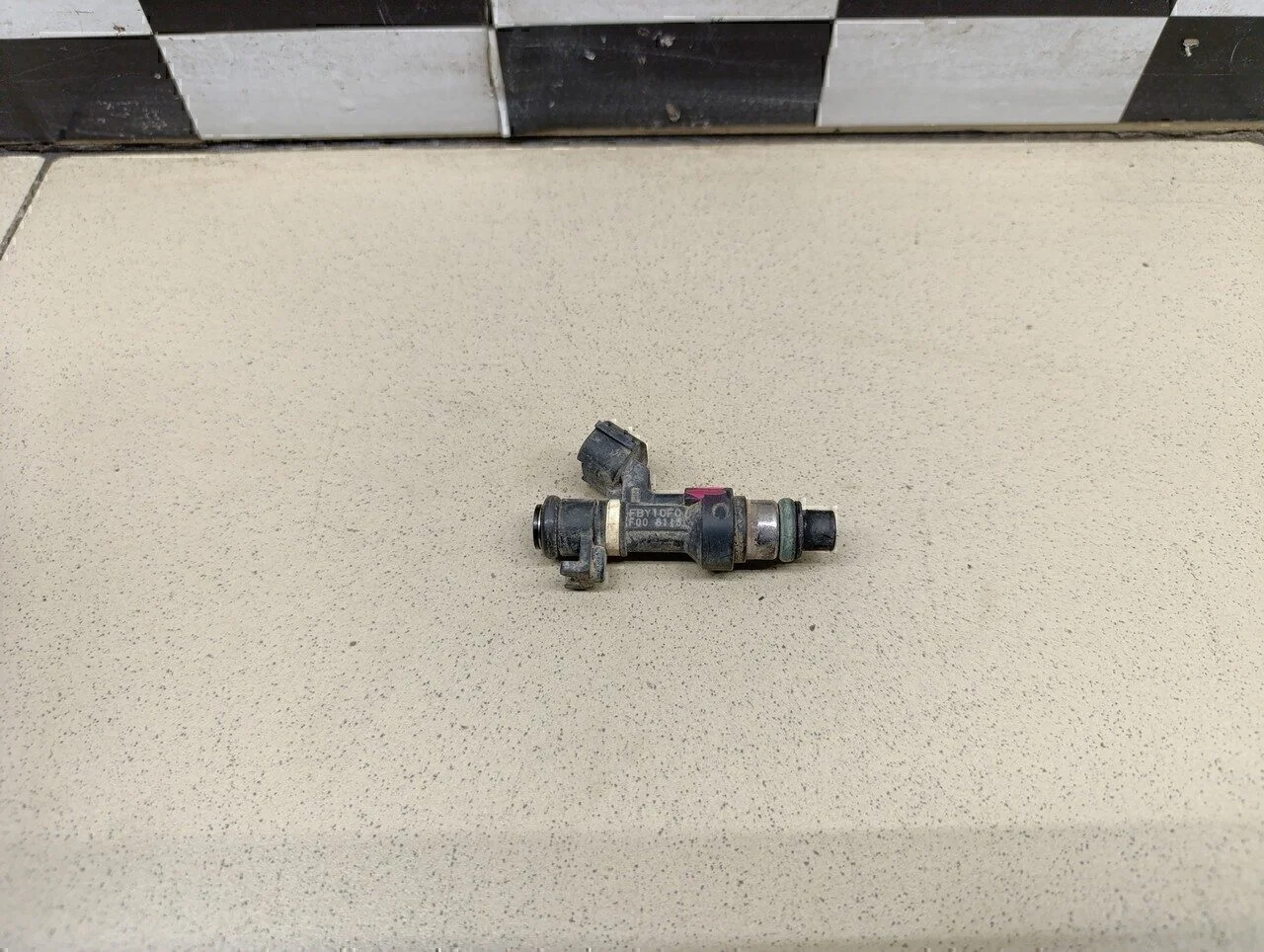 Форсунка инжекторная электрическая Almera Classic (B10) 2006-2013