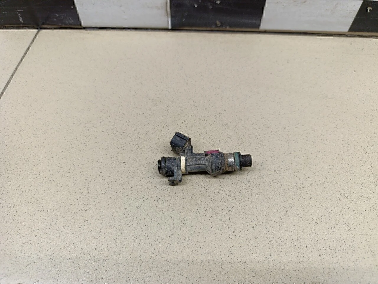 Форсунка инжекторная электрическая Almera Classic (B10) 2006-2013