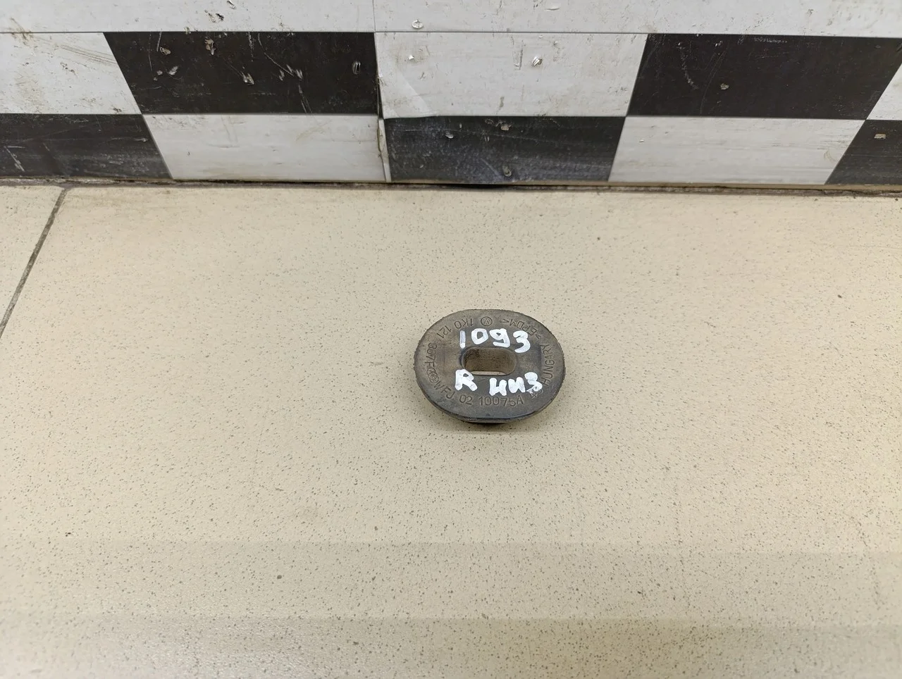 Подушка радиатора Fabia 2007-2015