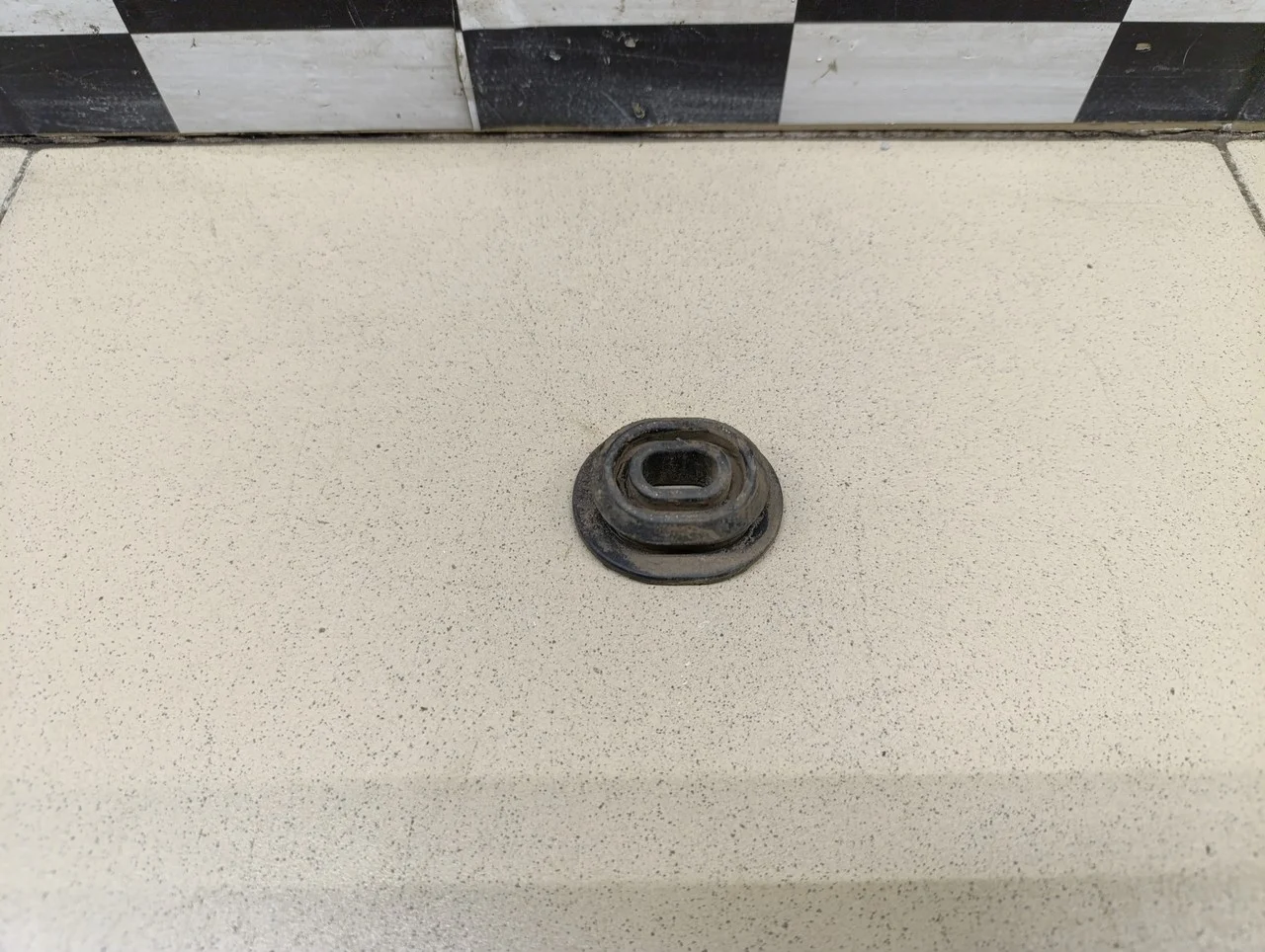 Подушка радиатора Fabia 2007-2015