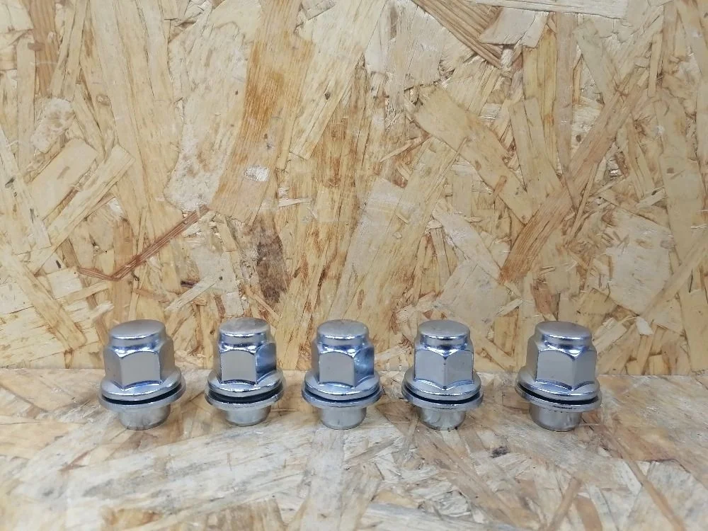 Гайки колесные (комплект 5шт) Toyota Corolla XI рестайлинг (2015—2019) 9094201033