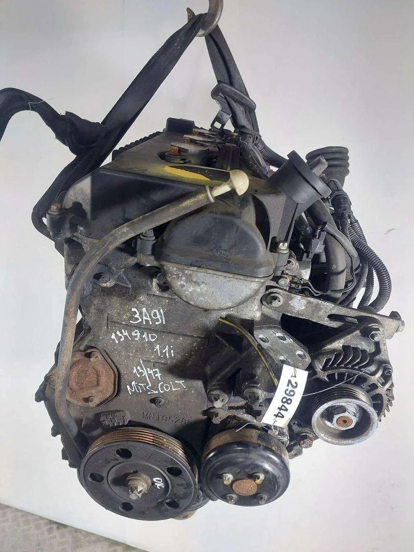 двигатель Mitsubishi Colt 1.1 бензин 2010